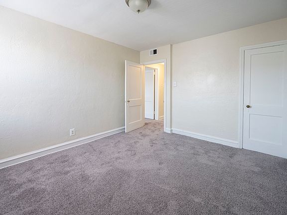5th image of 3901 Roosevelt Blvd #108-04D