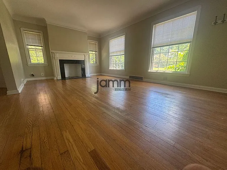17724 Hilliard Rd — Photo 3