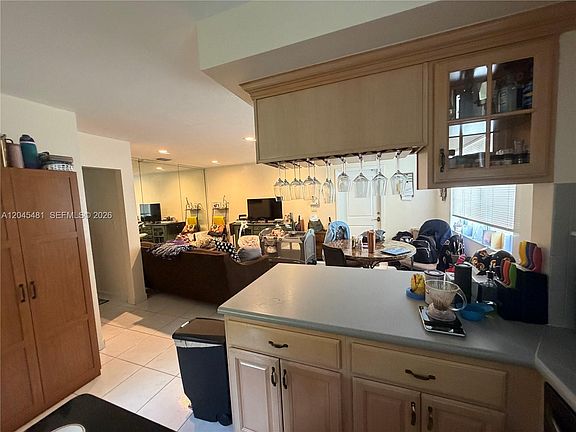 2nd image of 2862 SW 38th Ave