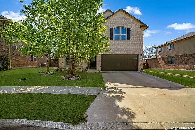 4 bed, 2.5 bath, 2866 sqft, $2,300 — Photo 1
