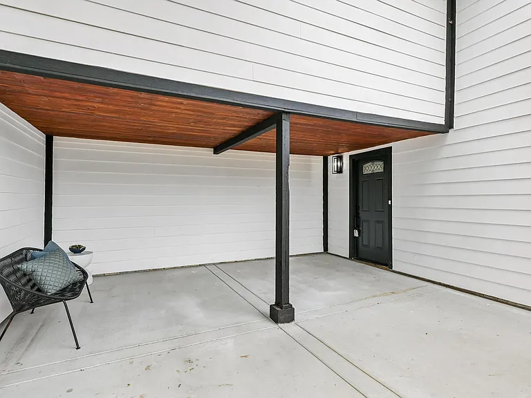 1162 Erica St — Photo 11