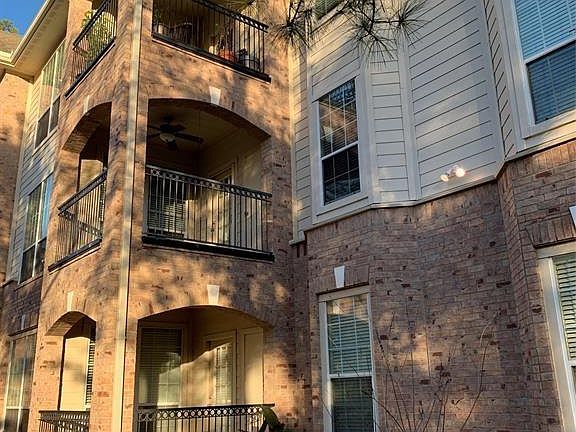 4th image of 6607 Lake Woodlands Dr APT 422