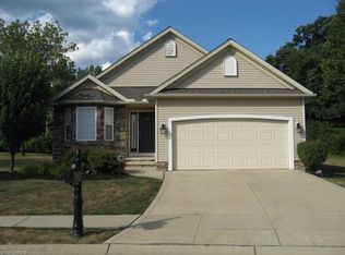 635 Beacon Dr #16, Painesville, OH 44077