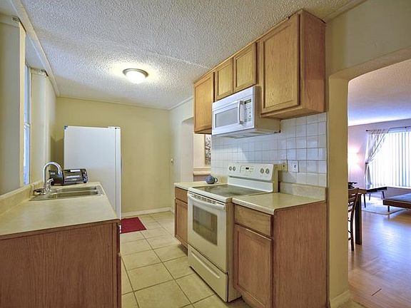 4th image of 9430 Turkey Oak Bnd