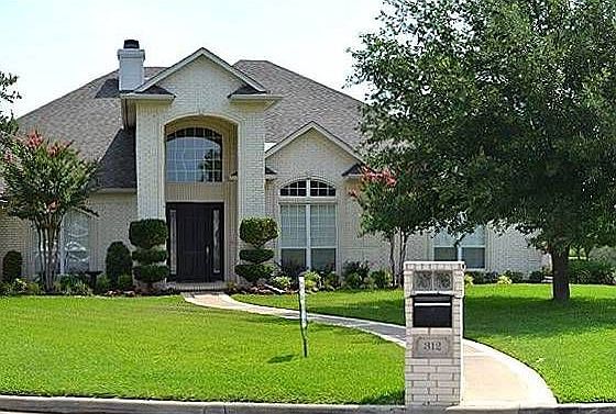 1st image of 312 Winding Creek Ln