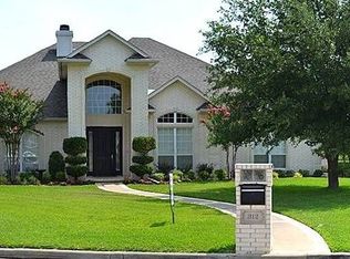 312 Winding Creek Ln, Mc Gregor, TX 76657