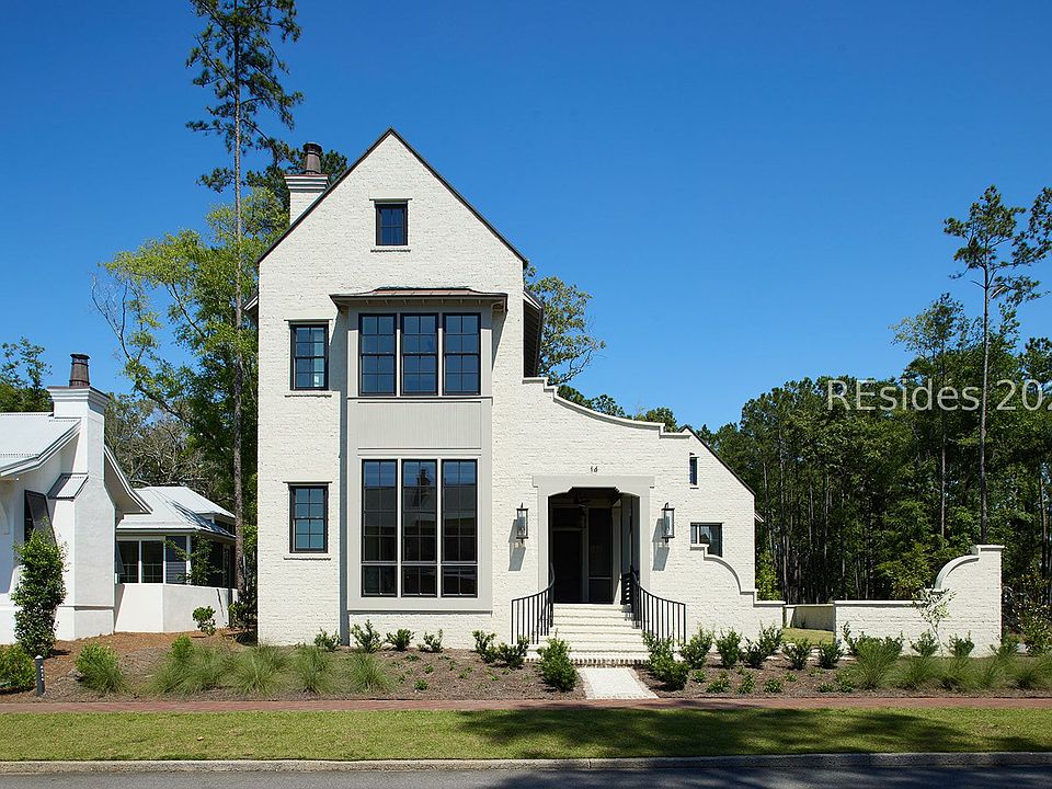1st image of 14 Lyonia St
