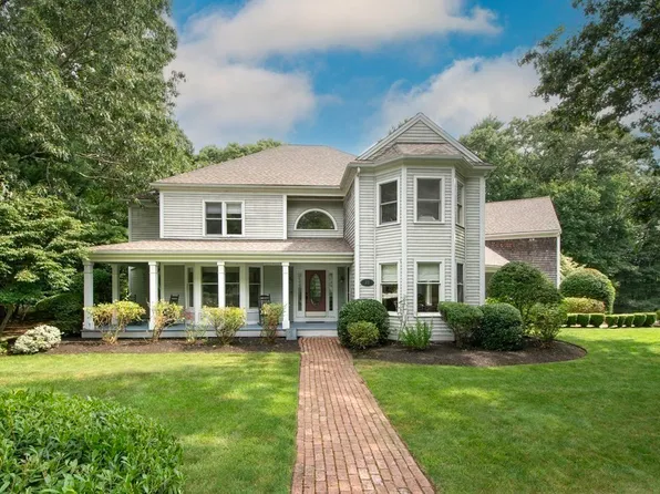 21 Glass Ter, Duxbury, MA 02332