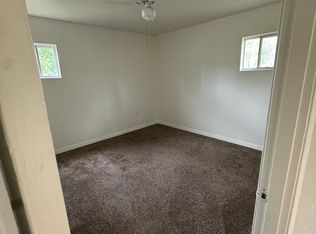 201 Phillips Dr, Mc Gregor, TX 76657