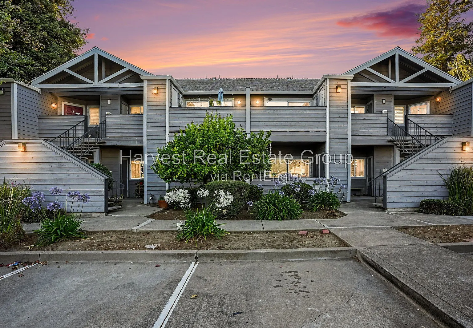 2 bed, 2.0 bath, 940 sqft, $2,795 — Photo 1