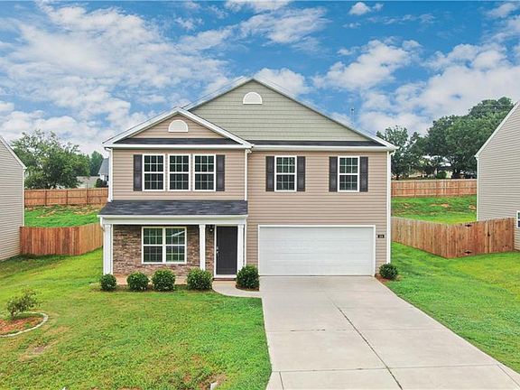 2nd image of 164 Sparrow Ln