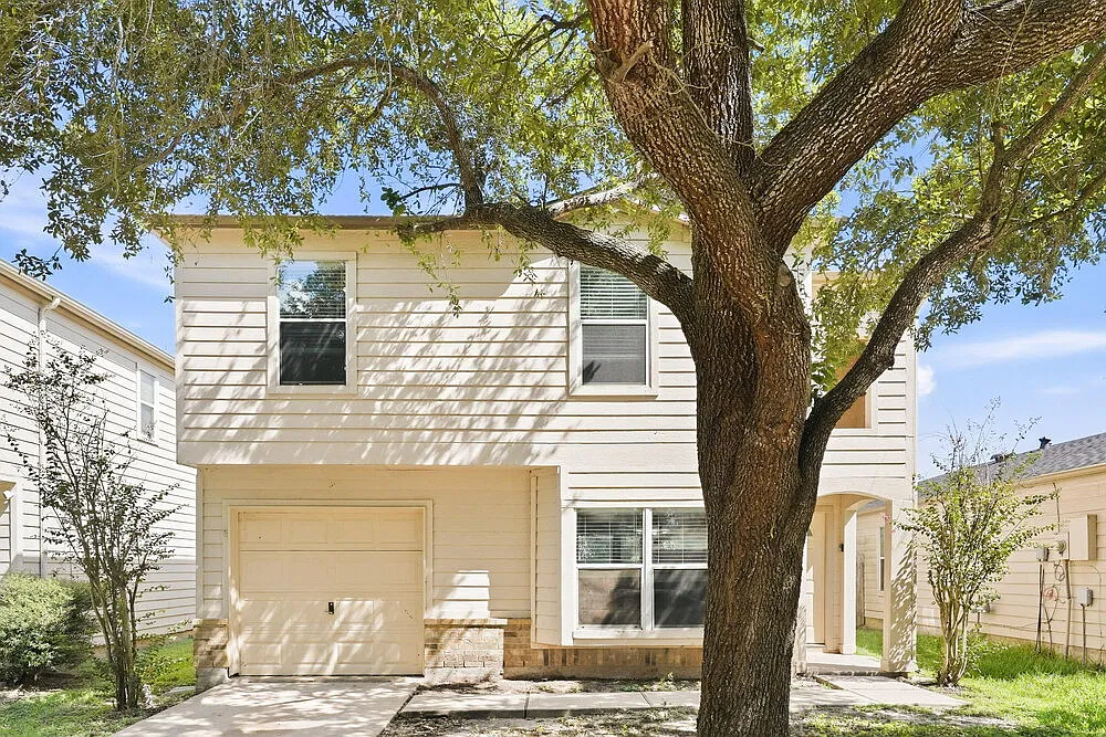 3 bed, 2.5 bath, 1545 sqft, $1,785 — Photo 1