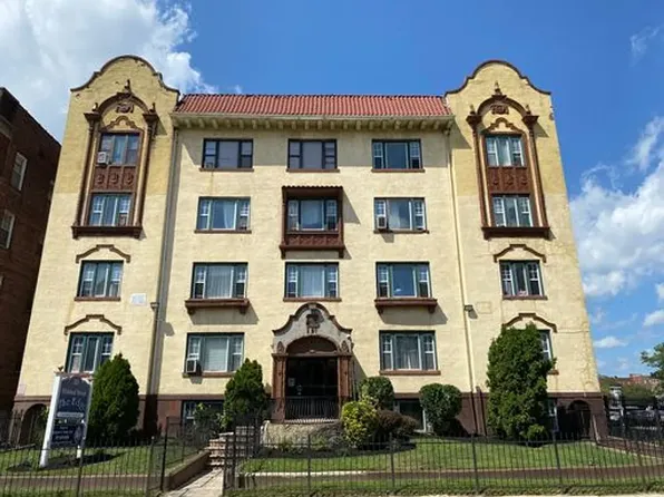 The Edge, 111 Halsted St APT 301, East Orange, NJ 07018