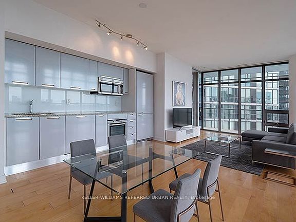 5th image of 33 Charles St E #3902