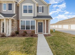 1035 E 113th St, Crown Point, IN 46307