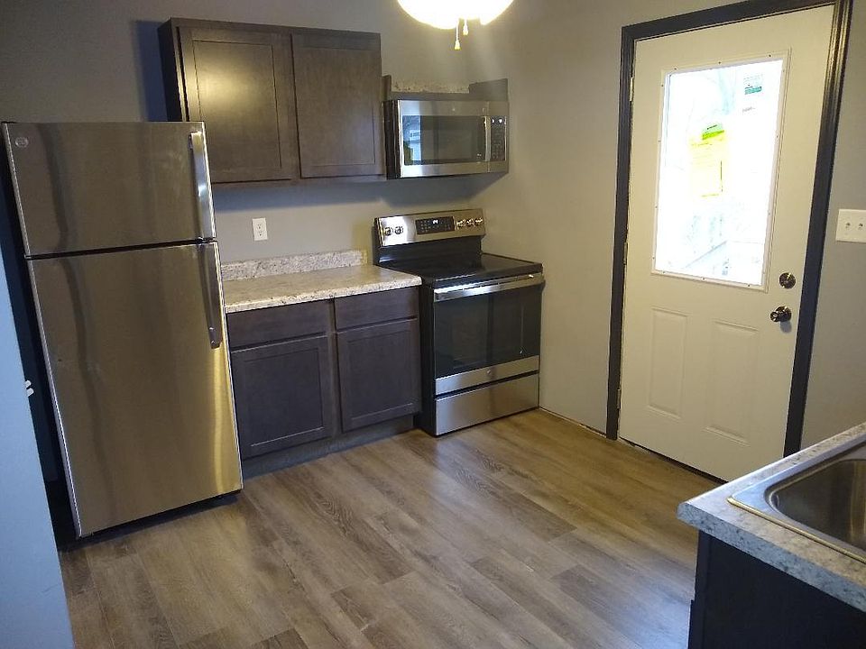 1st image of 1039 W Lincoln Ave