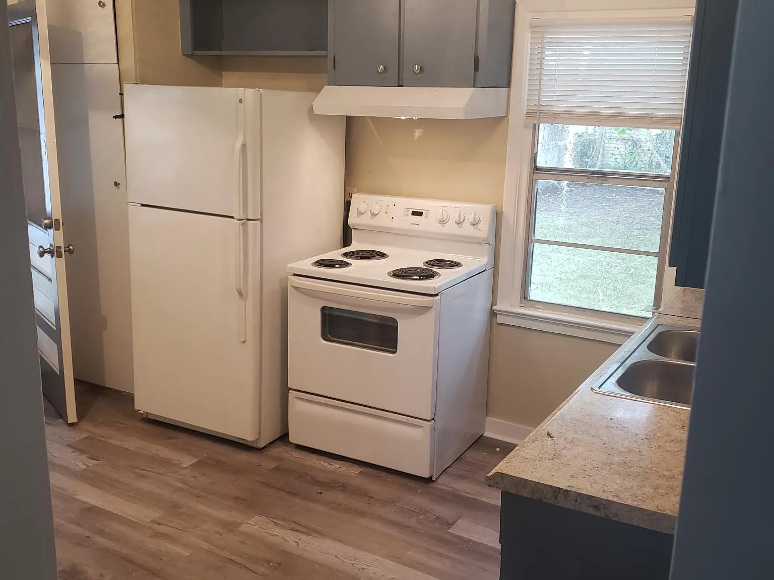 623 Ruth St — Photo 3