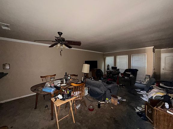 3rd image of 7178 N Fruit Ave APT 116