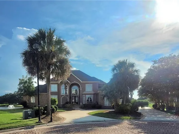 31 Cypress Point Ct, New Orleans, LA 70128