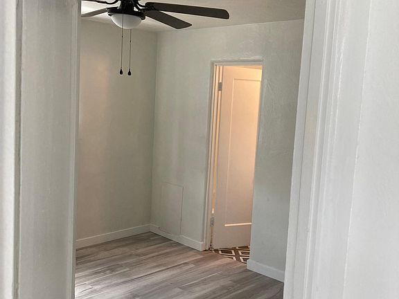 5th image of 2422B Broadway Blvd NE #2422B