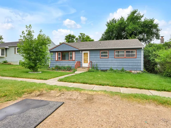 939 N 10th St, Spearfish, SD 57783