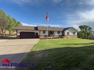 1010 Warren Ave, Gillette, WY 82716