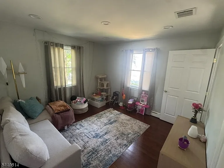 329 Ford Ave — Photo 13