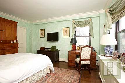 4th image of 400 E 52nd St APT 12J
