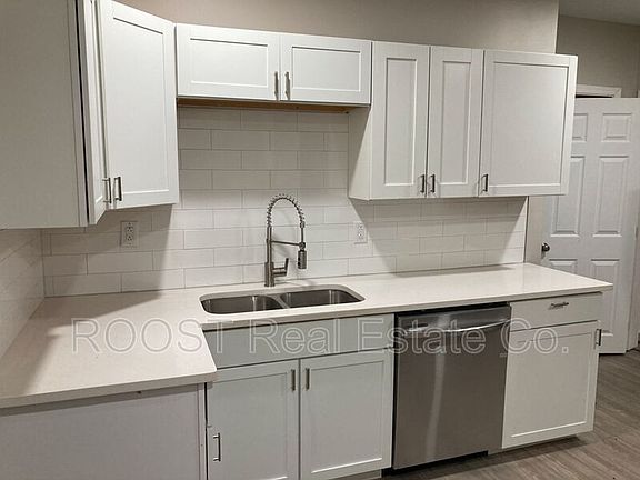 4th image of 802 E 2nd Ave