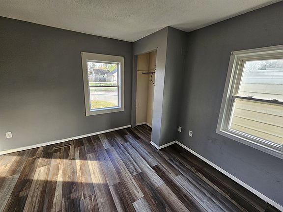 3rd image of 311 James St