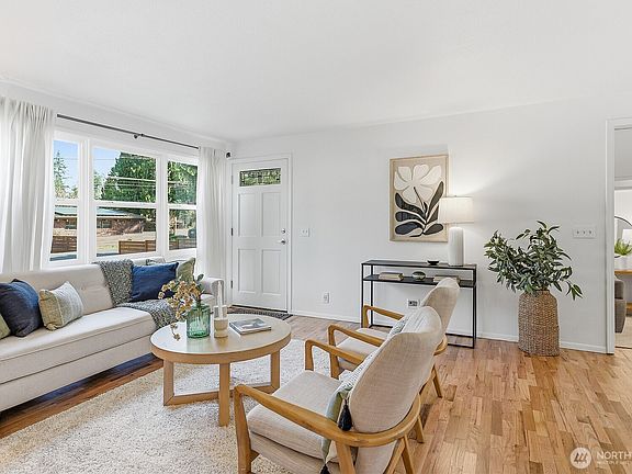 3rd image of 18709 12th Ave NE