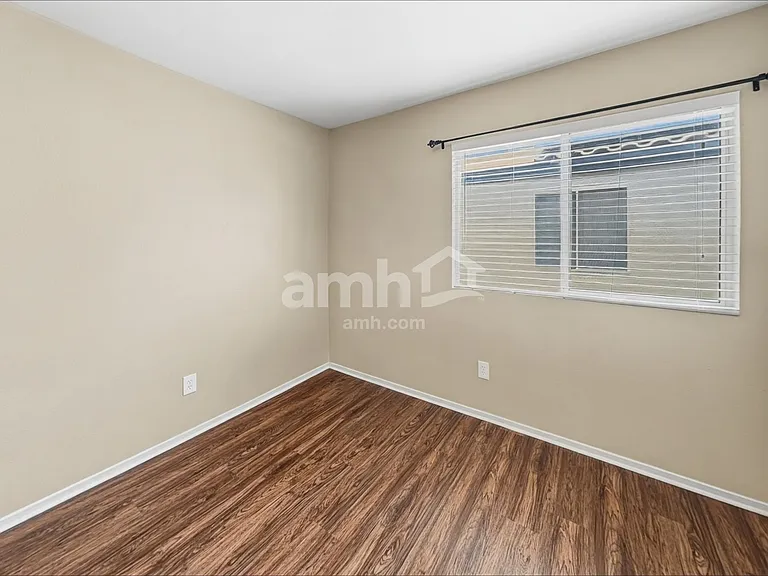 1717 Cedar Bluffs Way — Photo 13