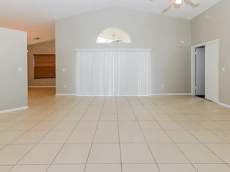 12996 Meadowbreeze Dr — Photo 6
