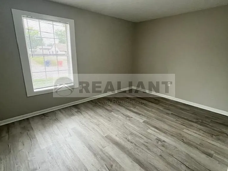 32 Mary St #7 — Photo 6