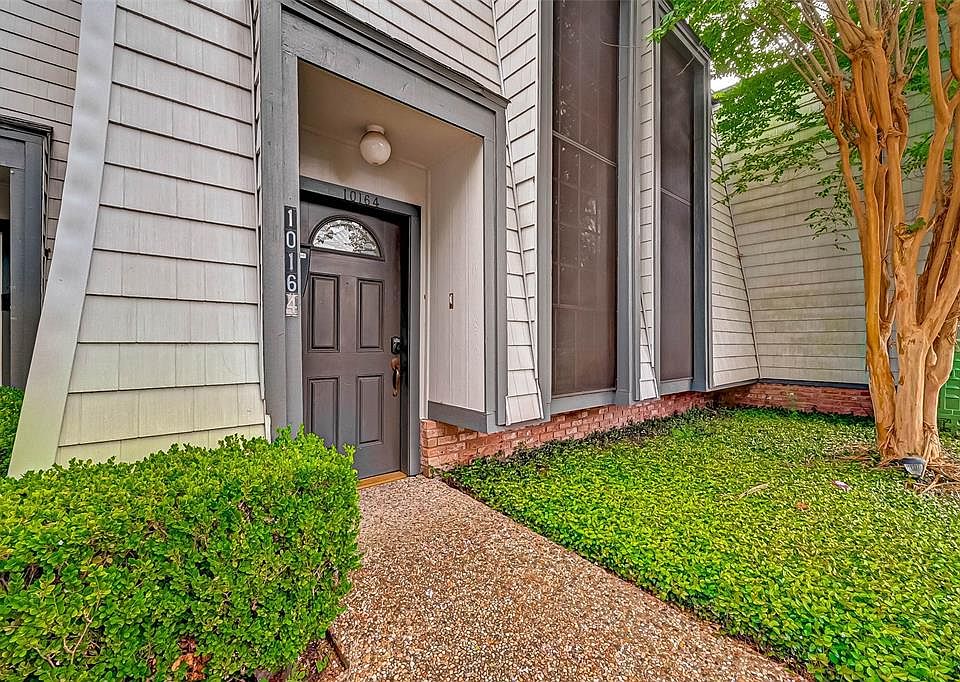 Welcome home to 10164 Beekman Place!