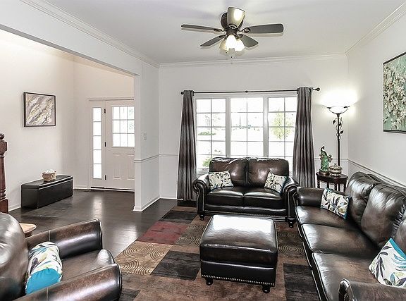 4th image of 1860 Witham Ln
