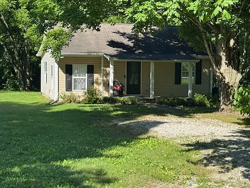 2448 Depot St Photo 1