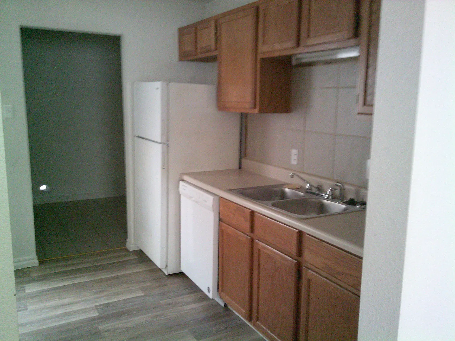 2 bed, 727 sqft, $620 — Photo 3