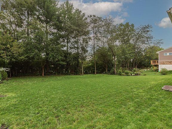 4th image of 3186 Bentgrass Way