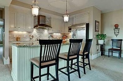 4th image of 649 N High St #301