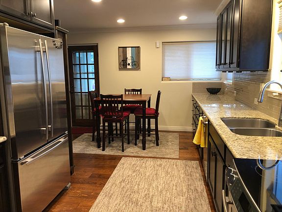 3rd image of 4836 N Greenwood Blvd