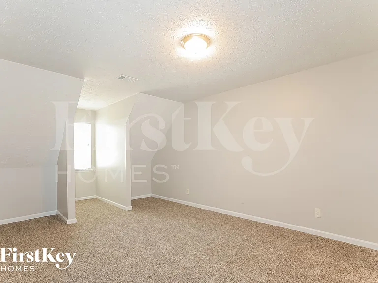 8606 Sheridan Dr — Photo 7