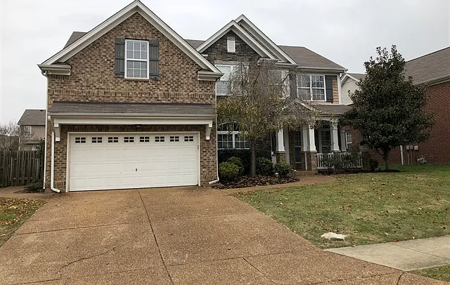 1010 Tanyard Springs Dr — Photo 1