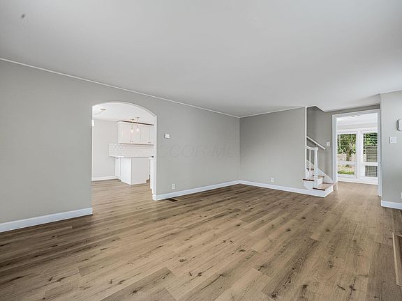 5th image of 575 Chestershire Rd