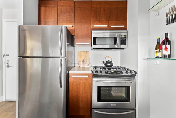 Rented by Compass | media 12