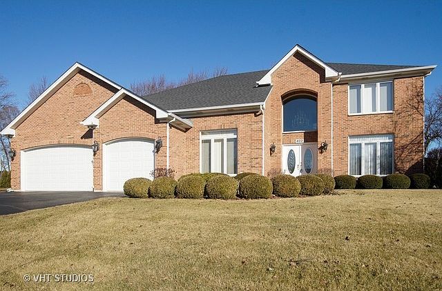 1st image of 402 Woodview Dr