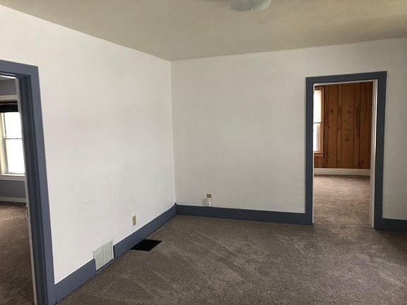 3rd image of 19 E Lincoln Ave #E