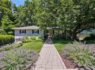 27 Wolf Rd, Croton On Hudson, NY 10520