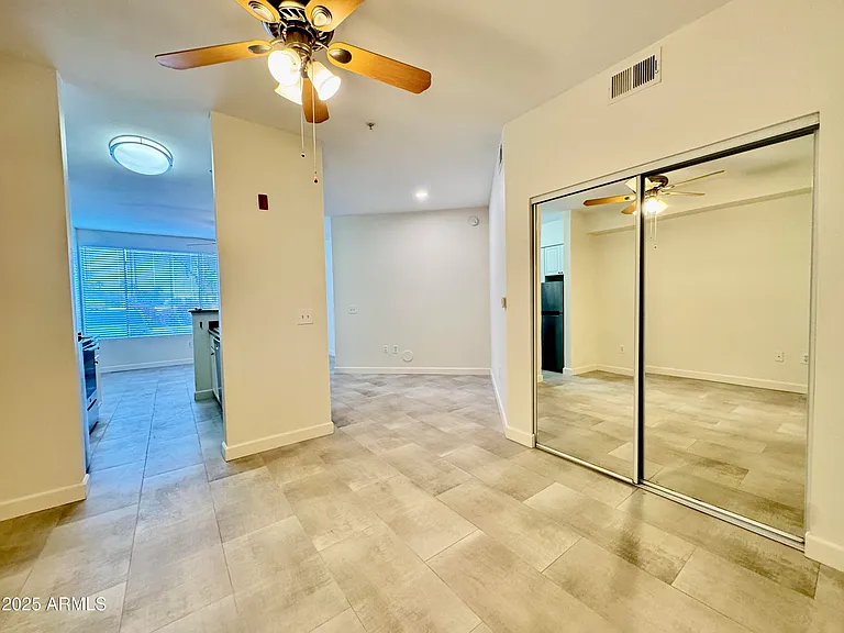 1701 E Colter St #110 — Photo 11