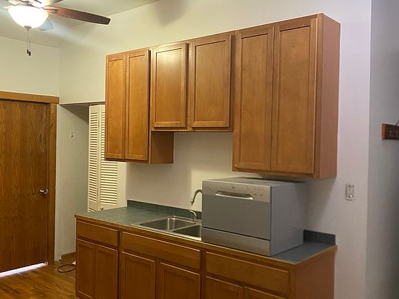 3rd image of 1700 S Ashland Ave #3F